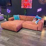 Hudson Ecksofa, Breitcord, Coral, Wunschmaß