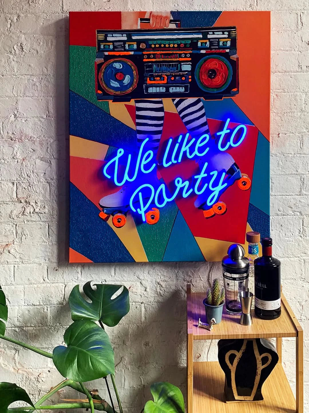 'We Like to Party' Wandkunstwerk mit LED-Neon - SMALL 70x90 cm